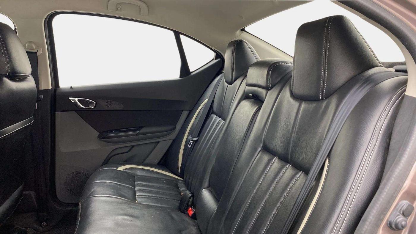 2017 Tata TIGOR XZ (O) PETROL, Petrol, Manual, 36,498 km, Right Side Rear Door Cabin