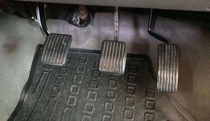 2014 Hyundai i10 MAGNA 1.1, Petrol, Manual, 50,461 km, Pedals