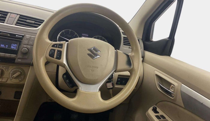 2017 Maruti Ertiga VDI SHVS, Diesel, Manual, 97,914 km, Steering Wheel Close Up