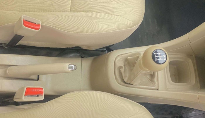 2017 Maruti Ertiga VDI SHVS, Diesel, Manual, 97,914 km, Gear Lever