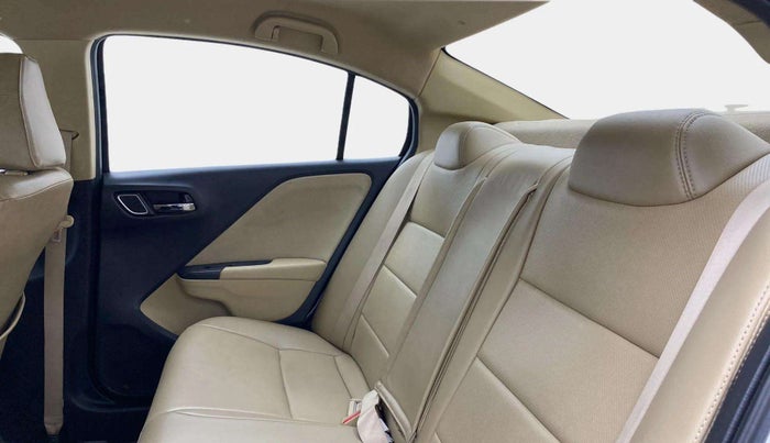 2017 Honda City 1.5L I-VTEC V MT, Petrol, Manual, 57,485 km, Right Side Rear Door Cabin