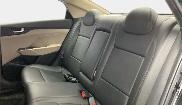 2020 Hyundai Verna SX 1.5 VTVT IVT, Petrol, Automatic, 74,438 km, Right Side Rear Door Cabin