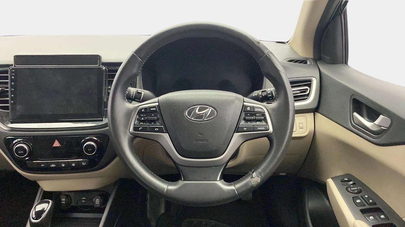 2020 Hyundai Verna SX 1.5 VTVT IVT, Petrol, Automatic, 74,438 km, Steering Wheel Close Up