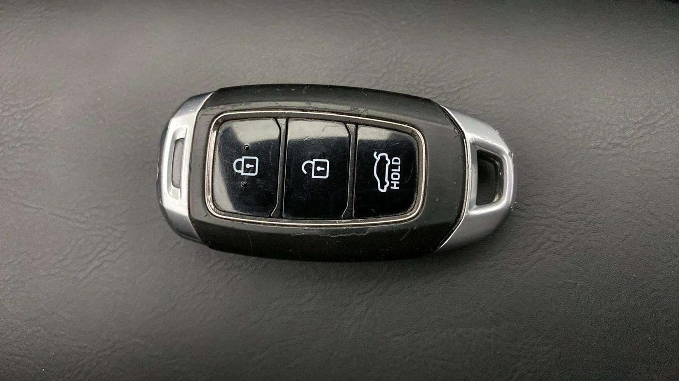 2020 Hyundai Verna SX 1.5 VTVT IVT, Petrol, Automatic, 74,438 km, Key Close Up