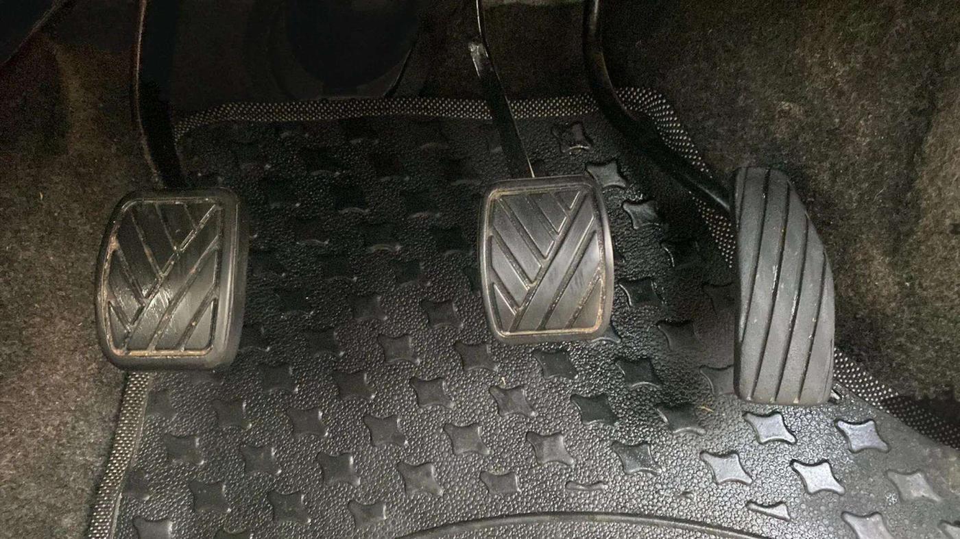 2013 Maruti Wagon R 1.0 LXI, Petrol, Manual, 46,390 km, Pedals