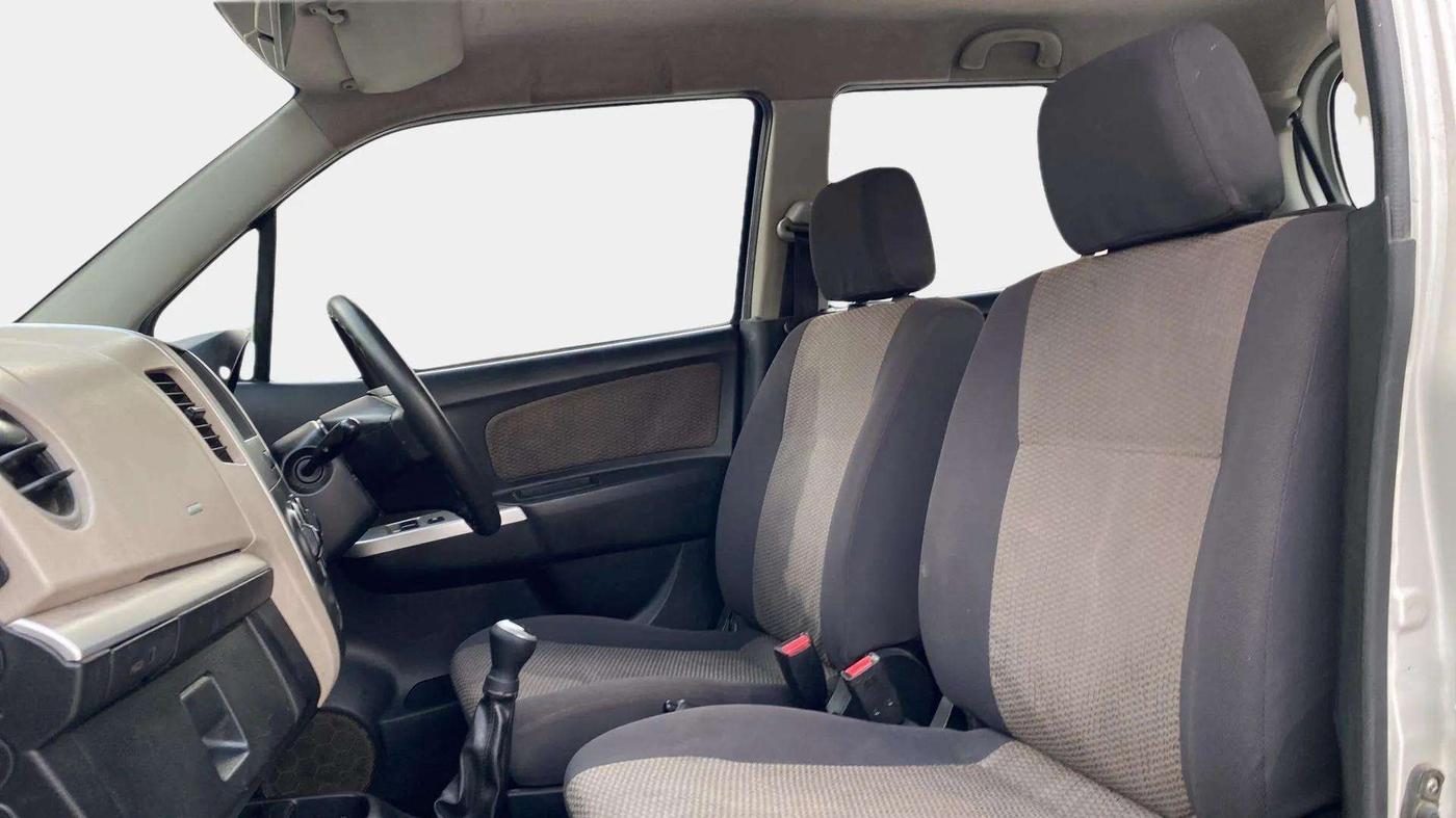 2013 Maruti Wagon R 1.0 LXI, Petrol, Manual, 46,390 km, Right Side Front Door Cabin