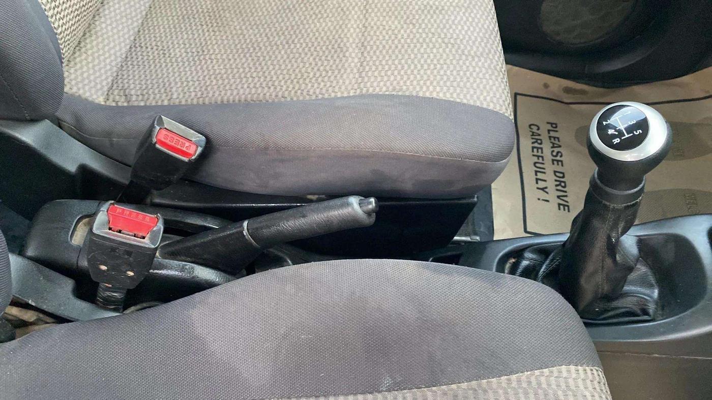 2013 Maruti Wagon R 1.0 LXI, Petrol, Manual, 46,390 km, Gear Lever