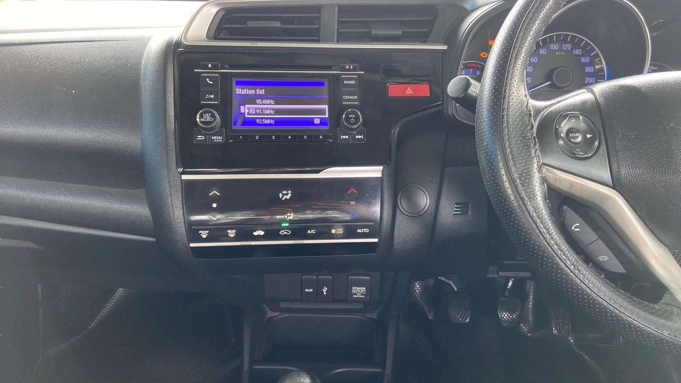 2016 Honda Jazz 1.2L I-VTEC V, Petrol, Manual, 56,656 km, Air Conditioner