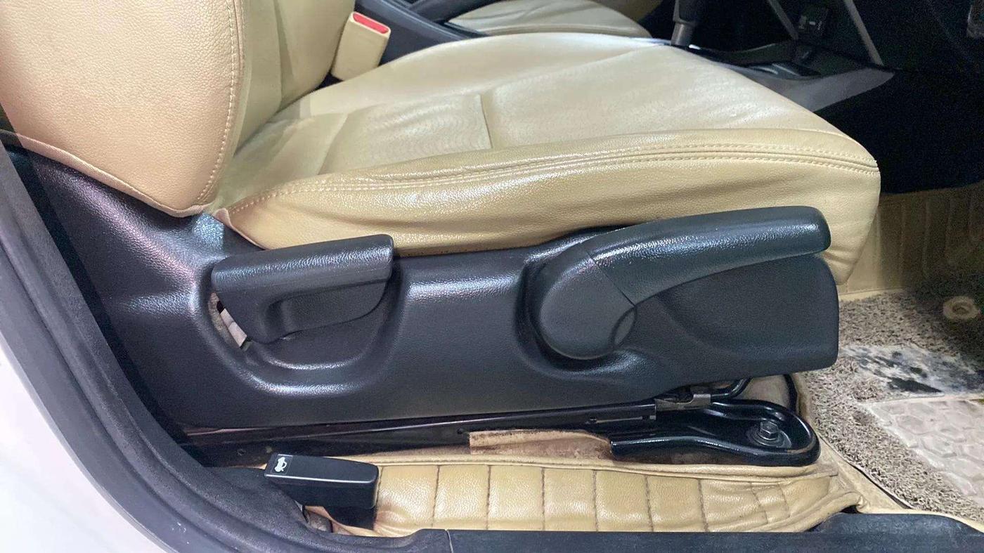 2017 Honda City 1.5L I-VTEC ZX CVT, Petrol, Automatic, 56,050 km, Driver Side Adjustment Panel