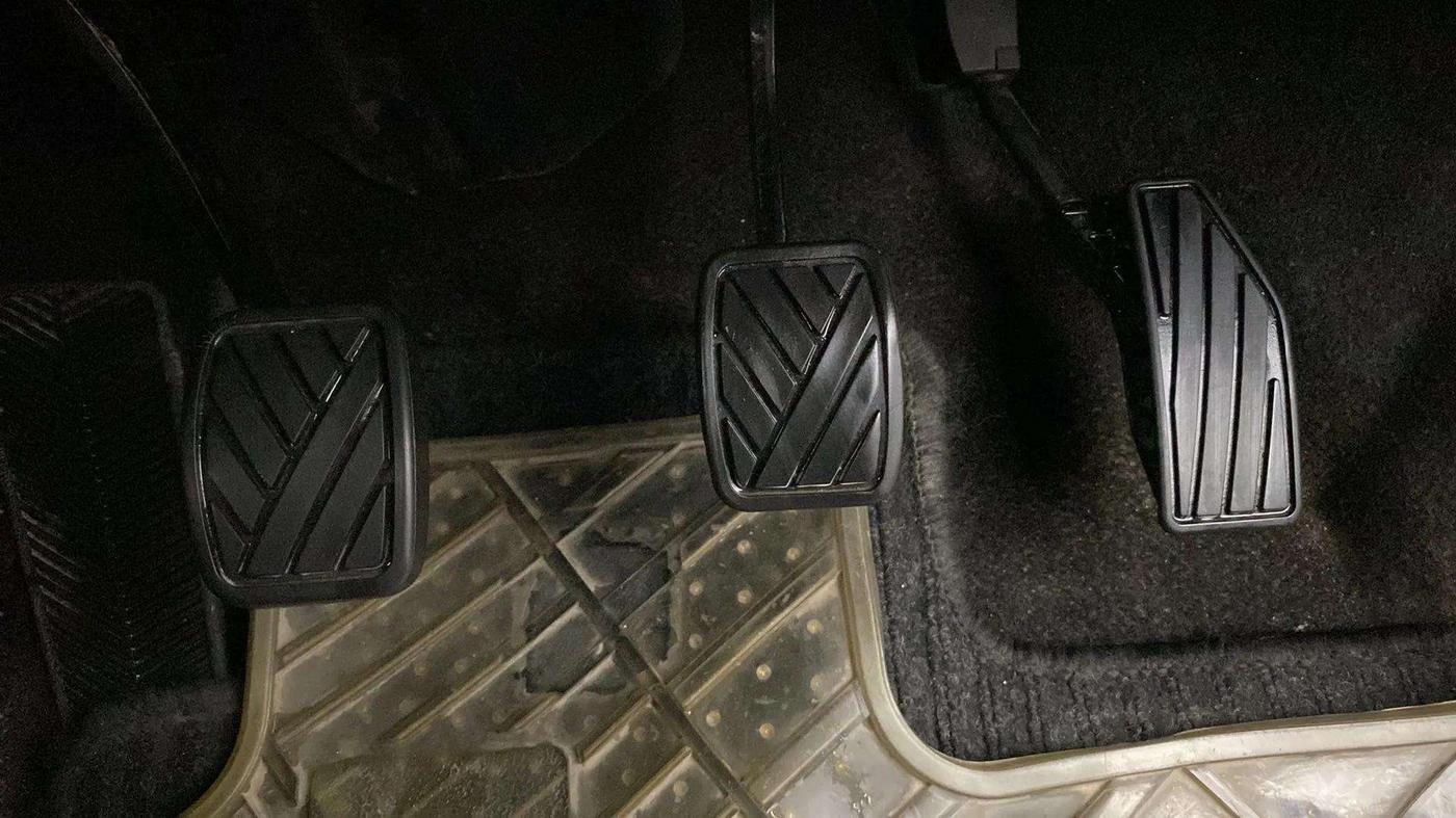 2018 Maruti Baleno DELTA PETROL 1.2, Petrol, Manual, 50,206 km, Pedals