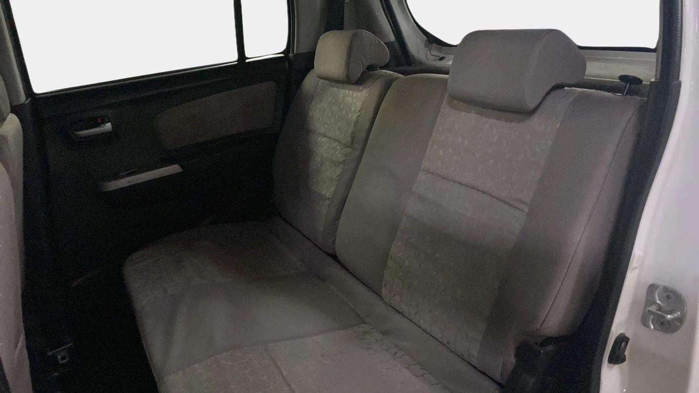 2014 Maruti Wagon R 1.0 VXI, Petrol, Manual, 46,882 km, Right Side Rear Door Cabin
