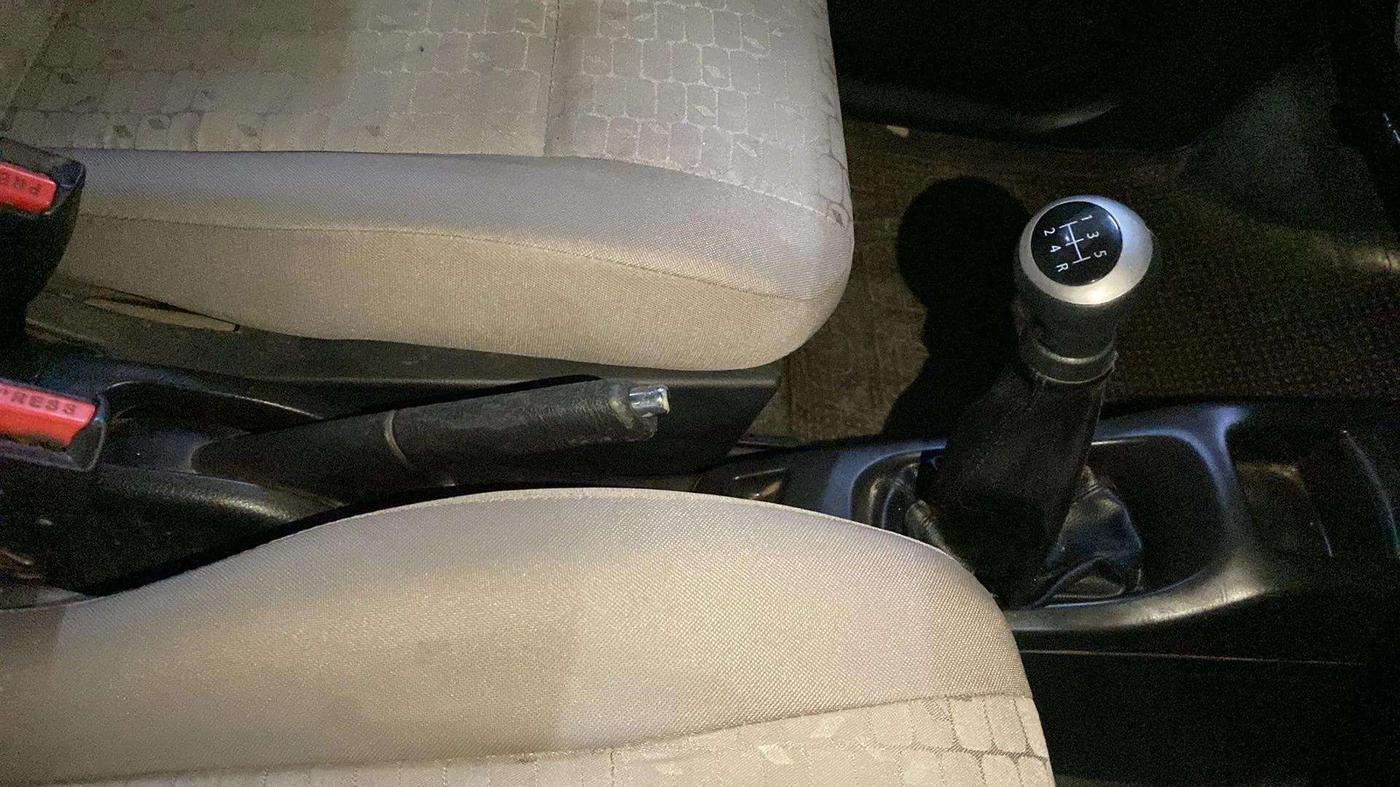 2014 Maruti Wagon R 1.0 VXI, Petrol, Manual, 46,882 km, Gear Lever