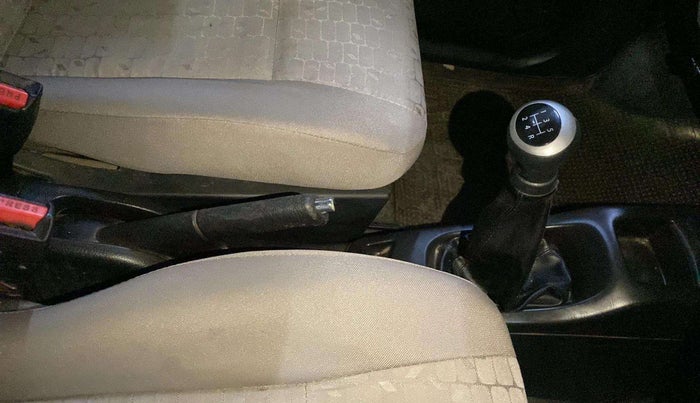 2014 Maruti Wagon R 1.0 VXI, Petrol, Manual, 46,882 km, Gear Lever