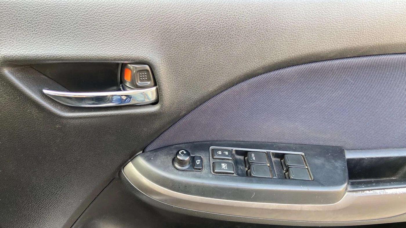 2019 Maruti Baleno ZETA PETROL 1.2, Petrol, Manual, 37,695 km, Driver Side Door Panels Control