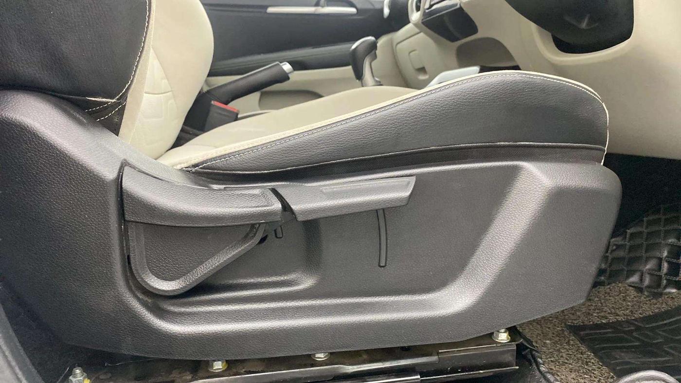 2022 KIA SONET HTX ANNIVERSARY EDITION 1.0 IMT, Petrol, Manual, 20,542 km, Driver Side Adjustment Panel