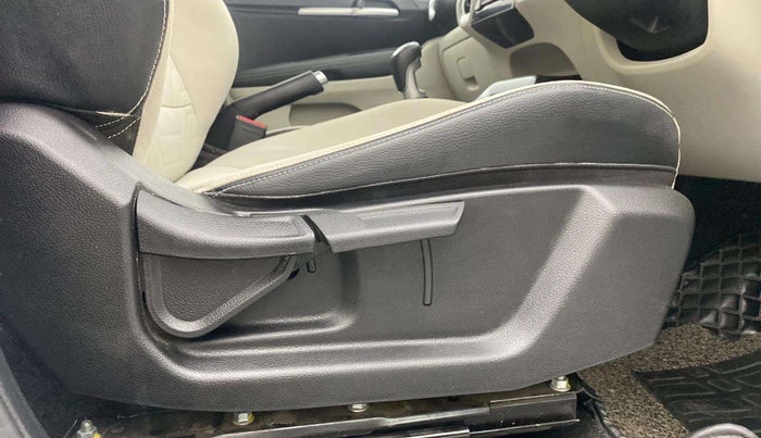 2022 KIA SONET HTX ANNIVERSARY EDITION 1.0 IMT, Petrol, Manual, 20,542 km, Driver Side Adjustment Panel