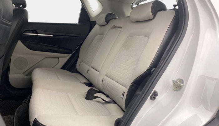 2022 KIA SONET HTX ANNIVERSARY EDITION 1.0 IMT, Petrol, Manual, 20,542 km, Right Side Rear Door Cabin