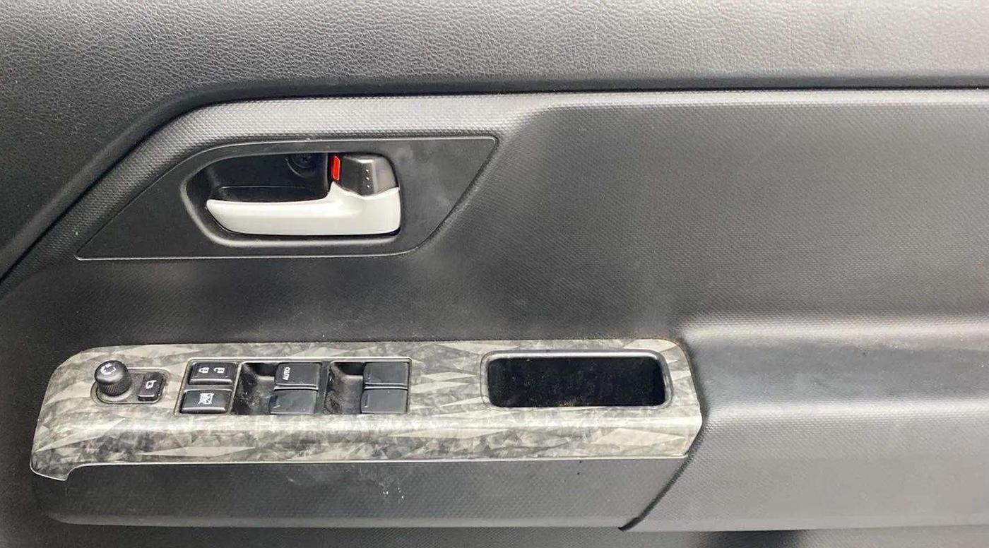 2021 Maruti New Wagon-R ZXI 1.2 AMT, Petrol, Automatic, 17,720 km, Driver Side Door Panels Control