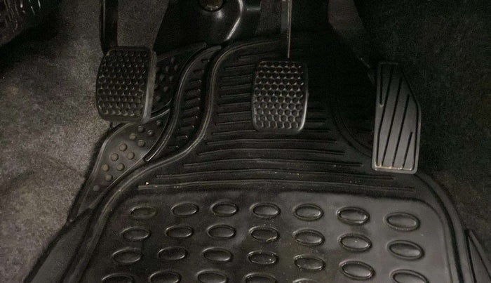 2021 Maruti Alto LXI, Petrol, Manual, 40,253 km, Pedals