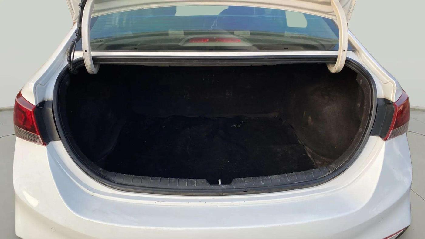 2019 Hyundai Verna 1.4 EX CRDI, Diesel, Manual, 61,456 km, Boot Inside