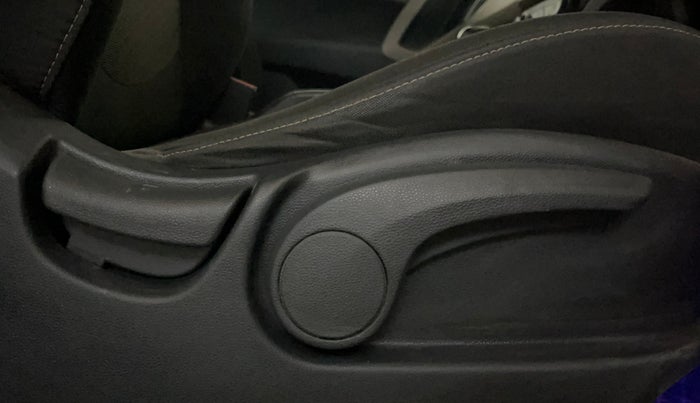 2017 Hyundai Creta SX PLUS AT 1.6 PETROL, Petrol, Automatic, 36,708 km, Driver Side Adjustment Panel