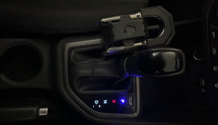 2017 Hyundai Creta SX PLUS AT 1.6 PETROL, Petrol, Automatic, 36,708 km, Gear Lever