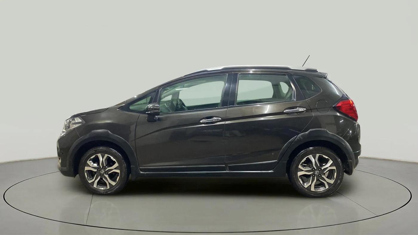 2017 Honda WR-V 1.5L I-DTEC VX MT, Diesel, Manual, 52,702 km, Left Side