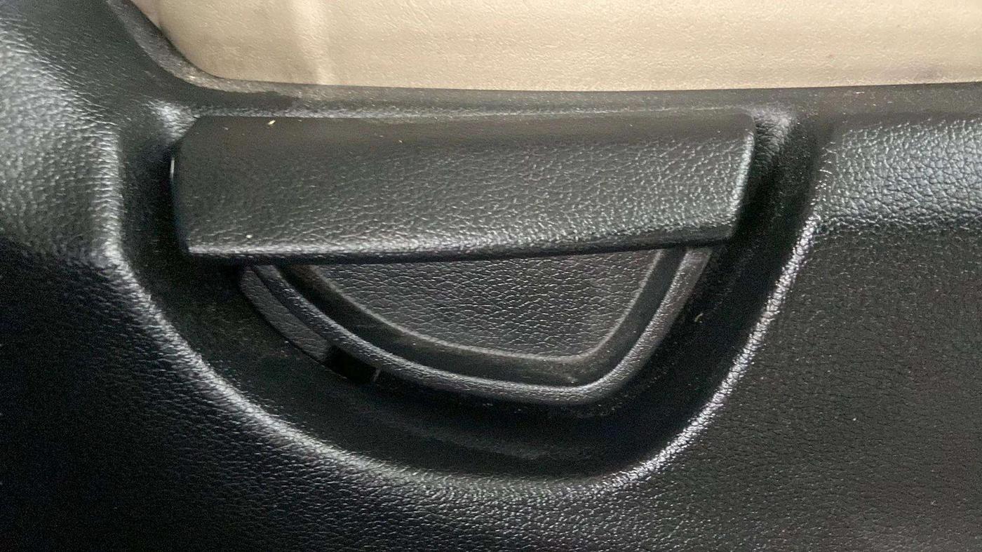 2019 Hyundai NEW SANTRO SPORTZ AMT, Petrol, Automatic, 33,398 km, Driver Side Adjustment Panel
