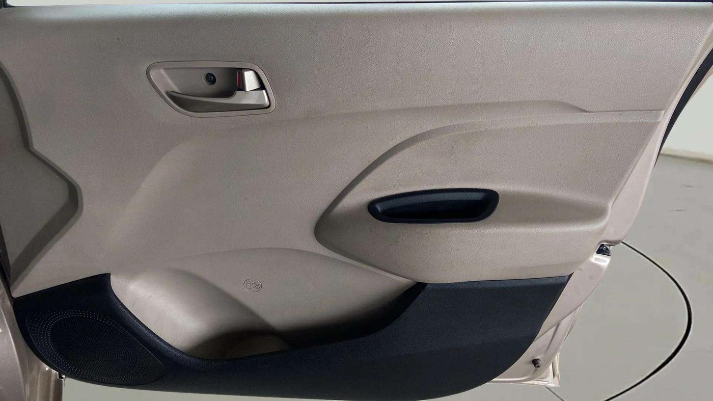 2019 Hyundai NEW SANTRO SPORTZ AMT, Petrol, Automatic, 33,398 km, Driver Side Door Panels Control