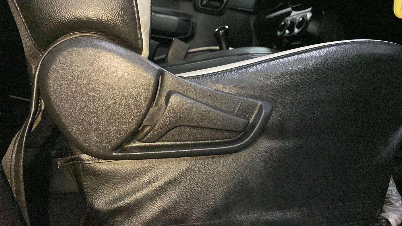 2020 Maruti S PRESSO VXI+, Petrol, Manual, 63,840 km, Driver Side Adjustment Panel