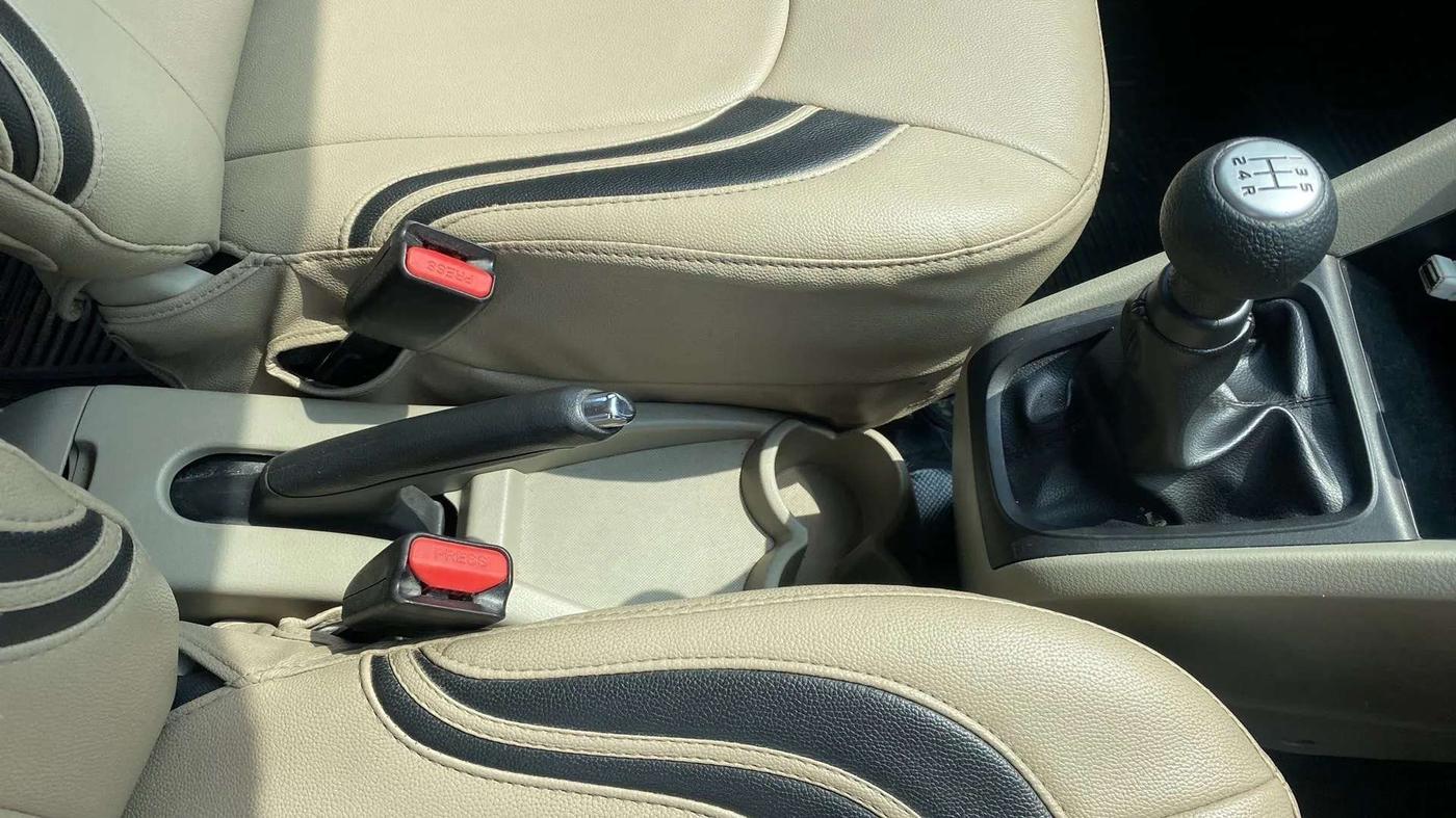 2015 Maruti Celerio VXI, Petrol, Manual, 97,185 km, Gear Lever