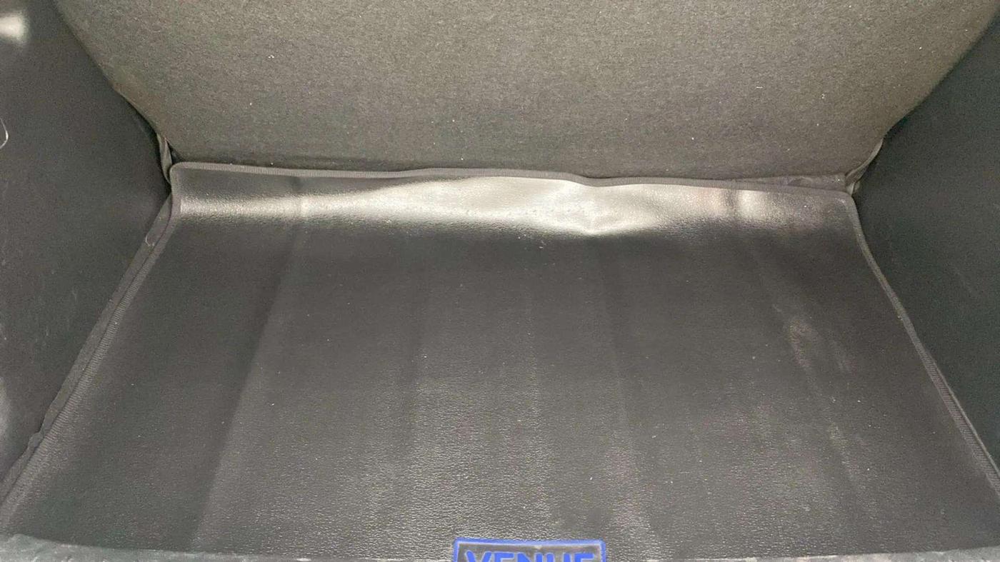2022 Hyundai VENUE S 1.2, Petrol, Manual, 11,034 km, Boot Inside