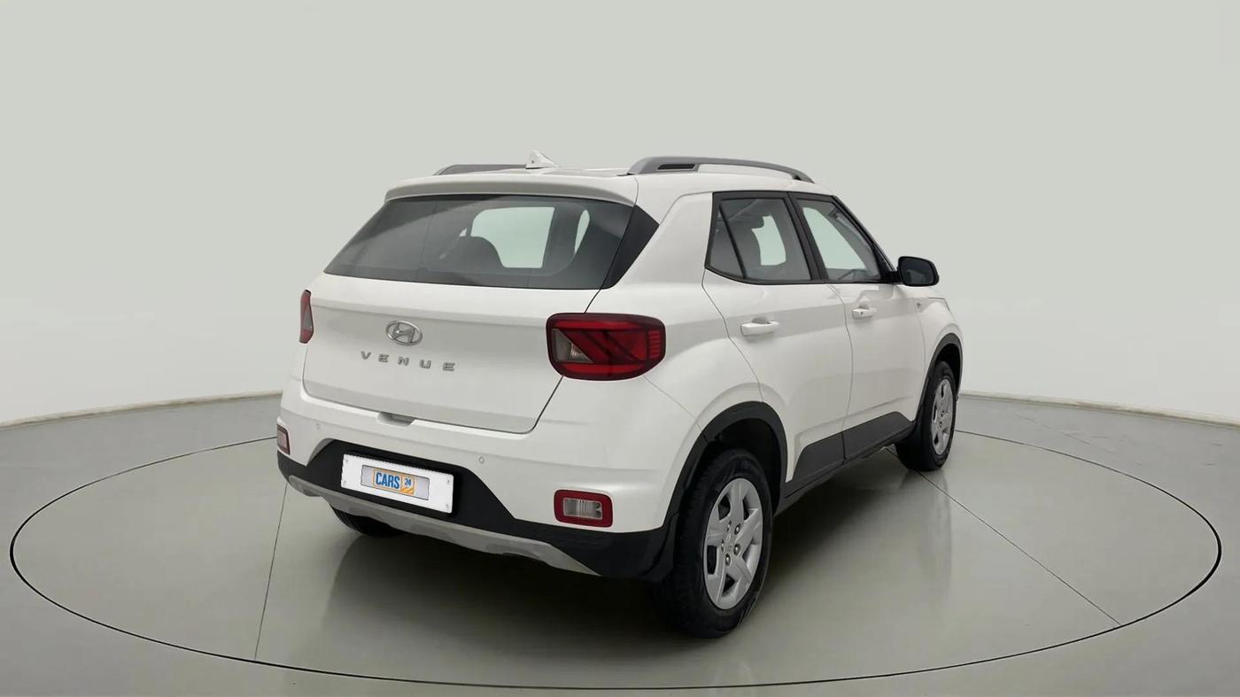 2022 Hyundai VENUE S 1.2, Petrol, Manual, 11,034 km, Right Back Diagonal