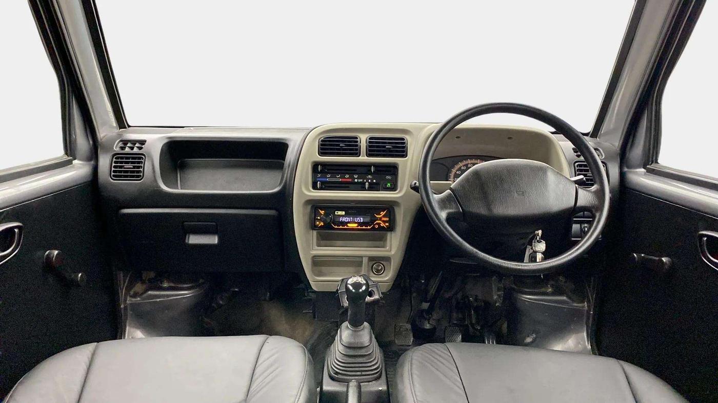 2018 Maruti Eeco 5 STR WITH A/C+HTR, Petrol, Manual, 77,042 km, Dashboard
