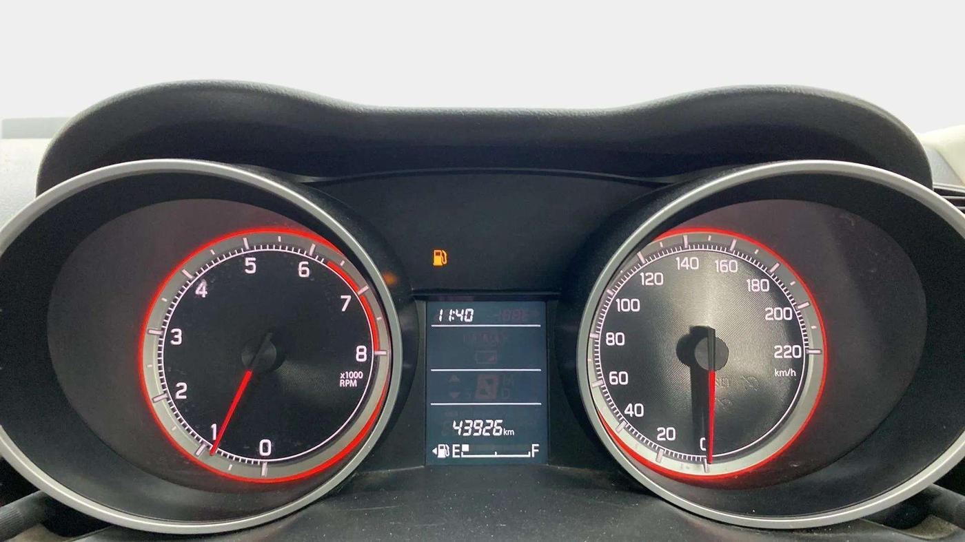 2018 Maruti Swift VXI, Petrol, Manual, 43,901 km, Odometer Image