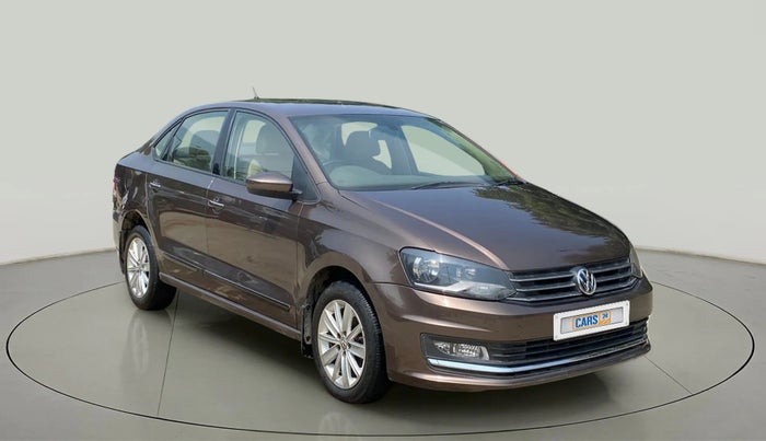 2016 Volkswagen Vento HIGHLINE PETROL AT, Petrol, Automatic, 98,748 km, Right Front Diagonal