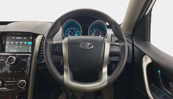 2019 Mahindra XUV500 W7, Diesel, Manual, 88,643 km, Steering Wheel Close Up
