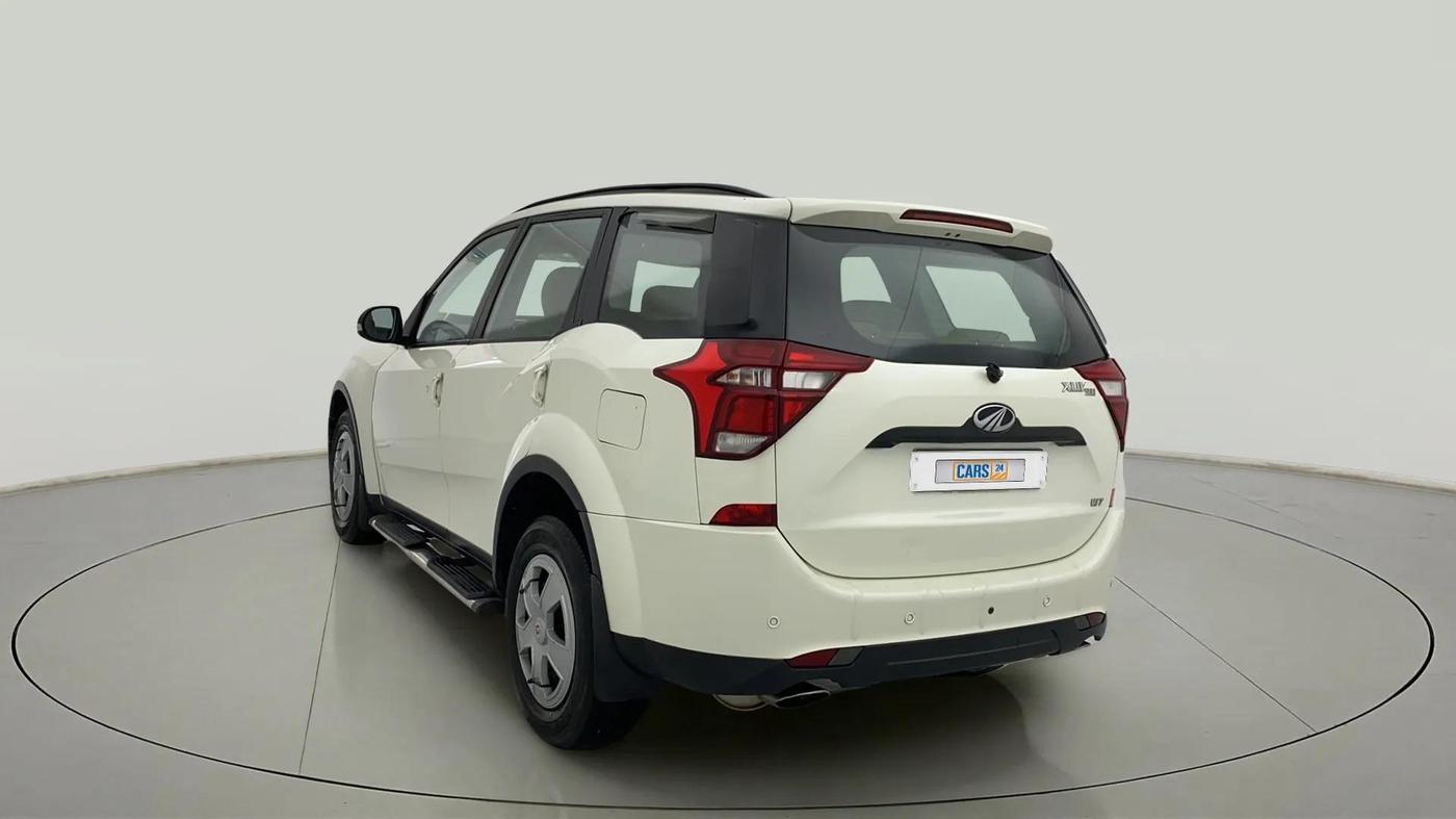 2019 Mahindra XUV500 W7, Diesel, Manual, 88,643 km, Left Back Diagonal