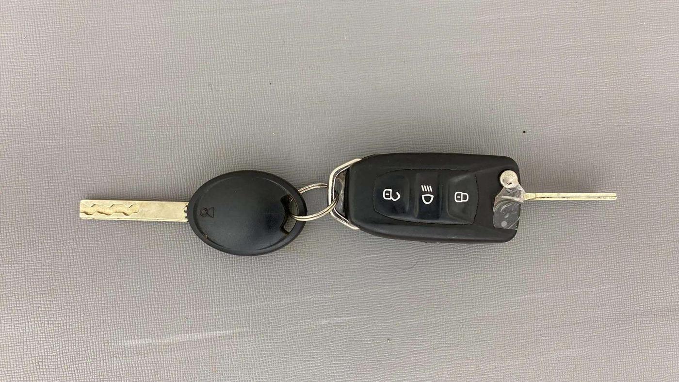 2020 Tata Tiago XZ PLUS PETROL, Petrol, Manual, 50,148 km, Key Close Up