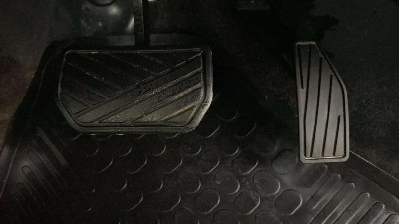 2017 Maruti Alto K10 VXI (O) AMT, Petrol, Automatic, 16,901 km, Pedals