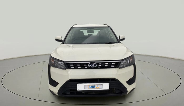 2021 Mahindra XUV300 W6 1.5 DIESEL, Diesel, Manual, 31,422 km, Front