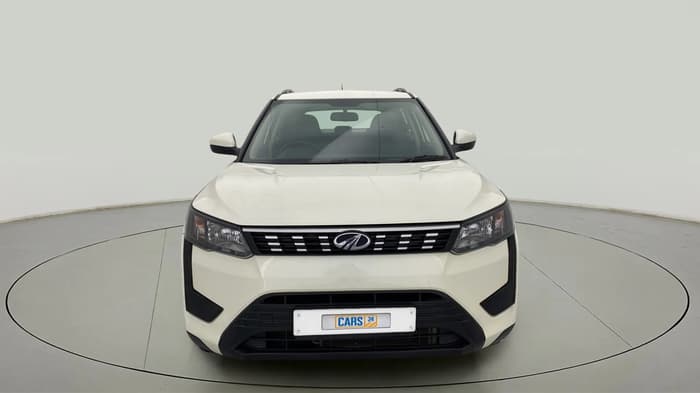 2021 Mahindra XUV300 W6 1.5 DIESEL, Diesel, Manual, 31,422 km, Front