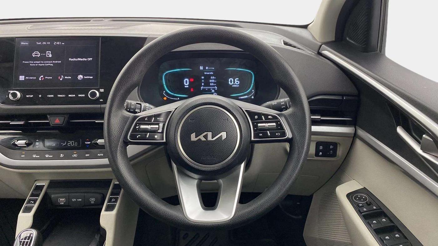 2023 KIA CARENS PRESTIGE PLUS 1.5 PETROL IMT 7 STR, Petrol, Manual, 14,703 km, Steering Wheel Close Up