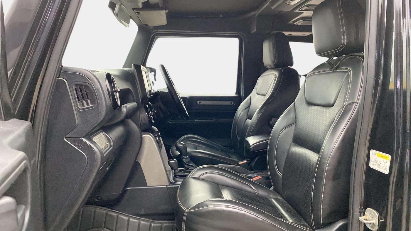 2021 Mahindra Thar LX  P 4WD AT CONVERTIBLE, Petrol, Automatic, 50,577 km, Right Side Front Door Cabin