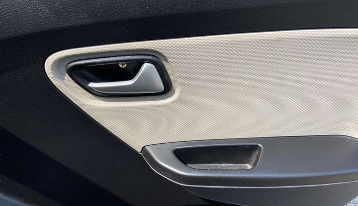 2020 Maruti Alto LXI, CNG, Manual, 18,864 km, Driver Side Door Panels Control