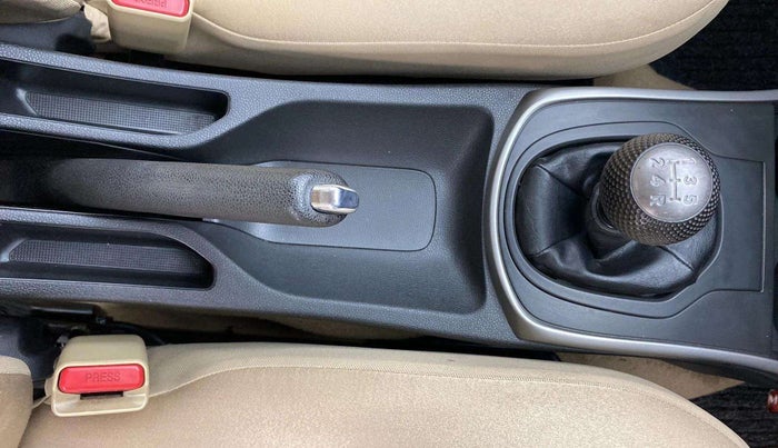 2017 Honda City 1.5L I-VTEC V MT, Petrol, Manual, 24,418 km, Gear Lever