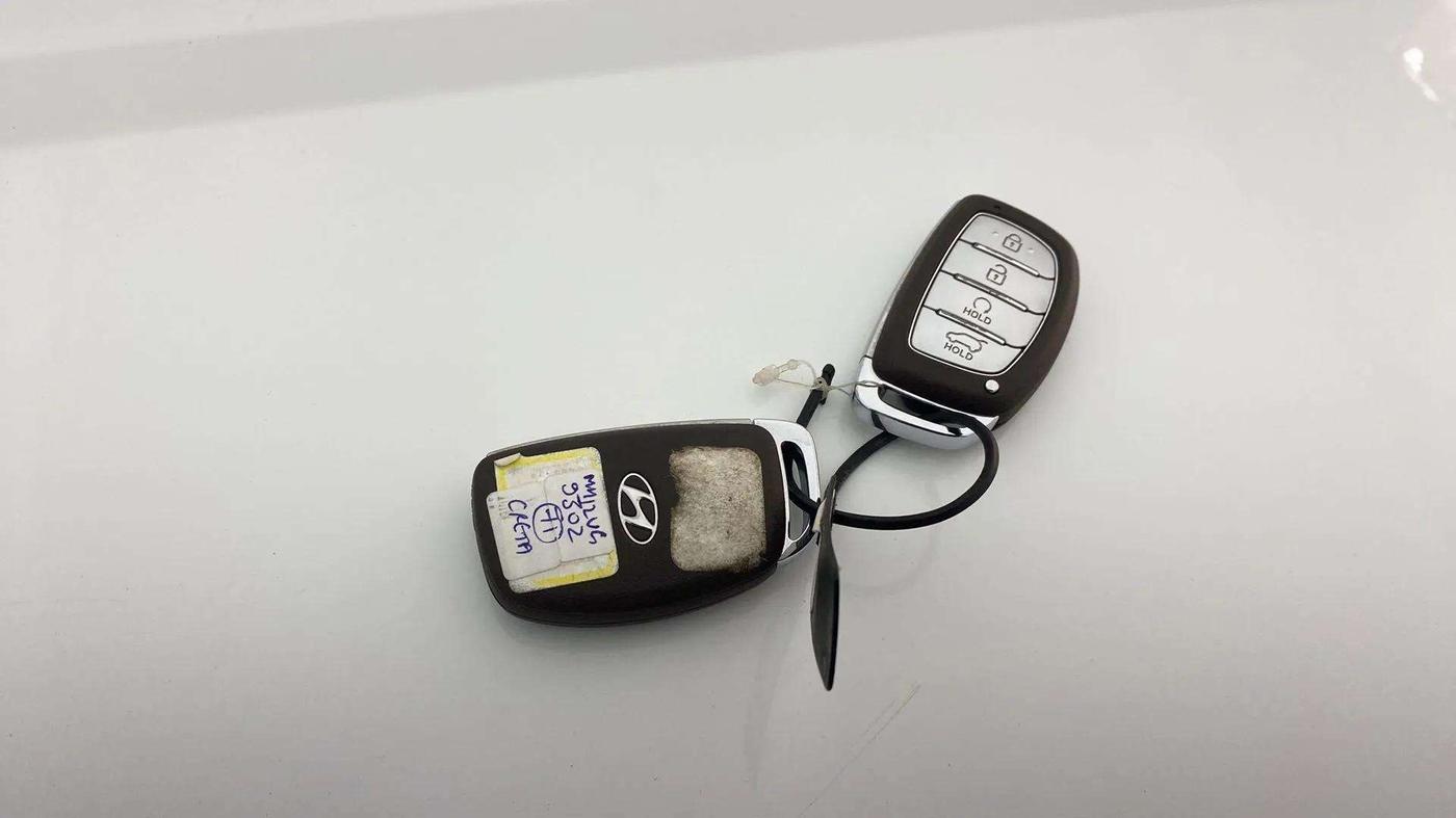 2023 Hyundai Creta SX EXECUTIVE 1.5 PETROL, Petrol, Manual, 21,425 km, Key Close Up