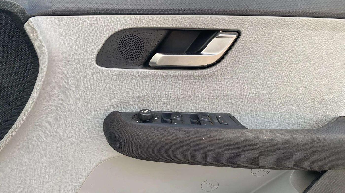 2020 Tata ALTROZ XZ PETROL, CNG, Manual, 27,240 km, Driver Side Door Panels Control