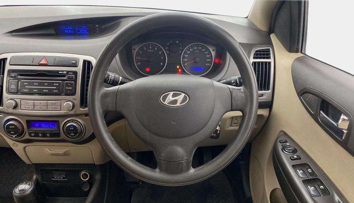 2014 Hyundai i20 MAGNA (O) 1.2, Petrol, Manual, 44,267 km, Steering Wheel Close Up