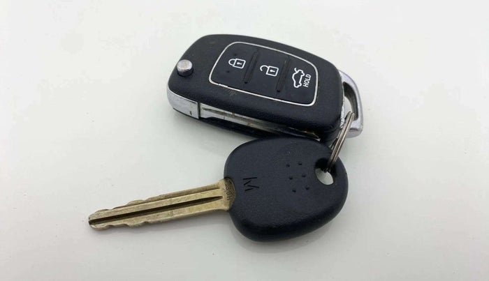 2014 Hyundai i20 MAGNA (O) 1.2, Petrol, Manual, 44,267 km, Key Close Up